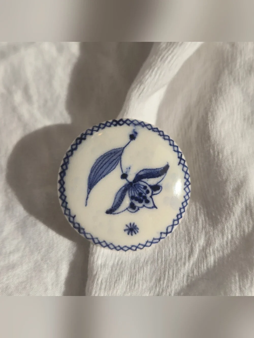 Delft Holland Broach Blue And White Porcelain Broach Vintage